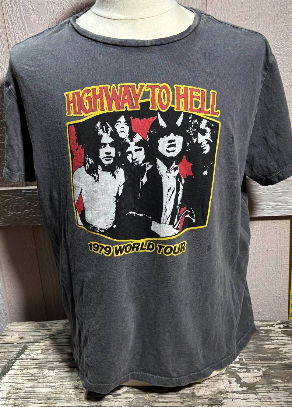 AC/DC Highway to Hell Grey T Shirt Size XL rock concert band tour shirt